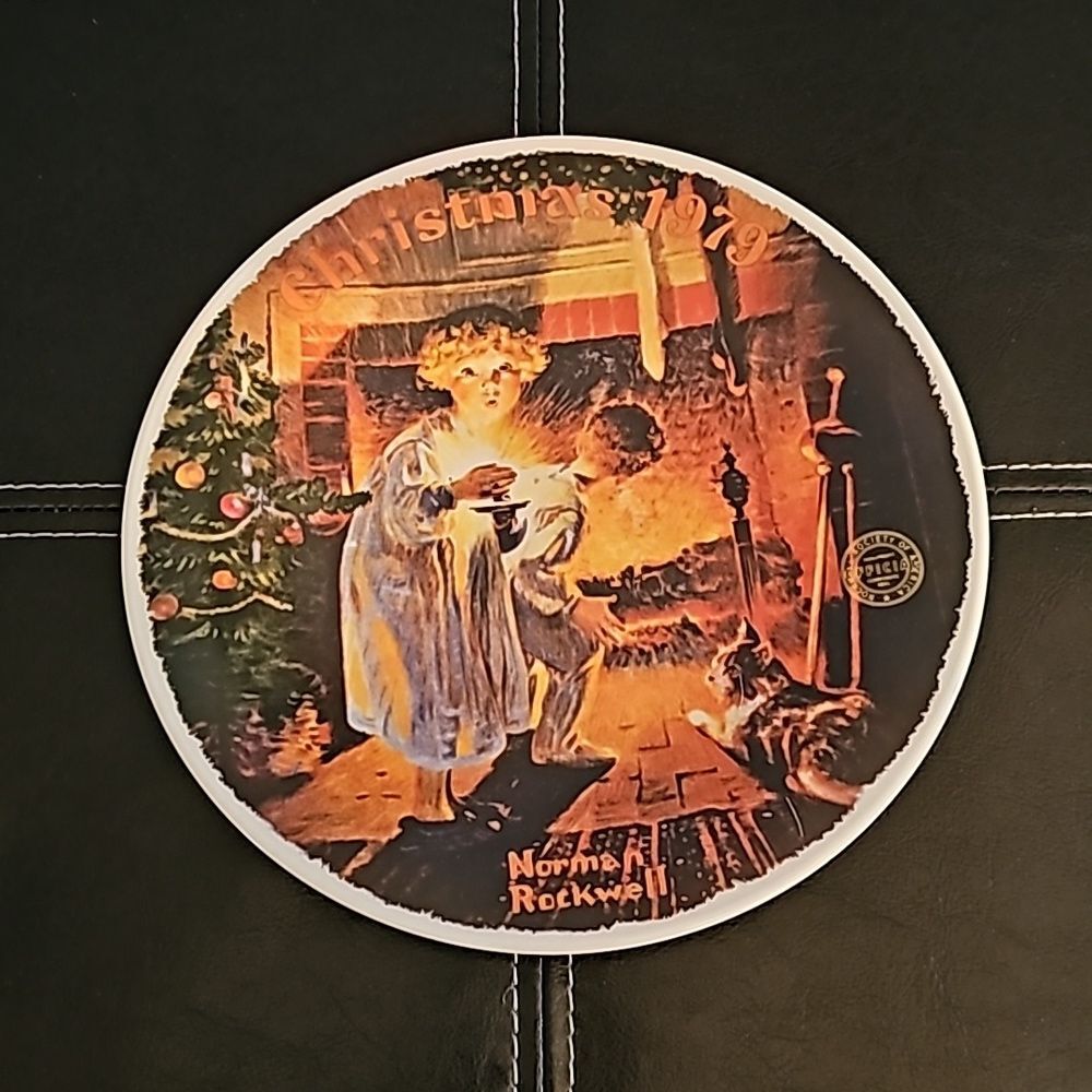 Christmas Plate "Parade into Toyland" by Sister Berta Hummel Limited  1980